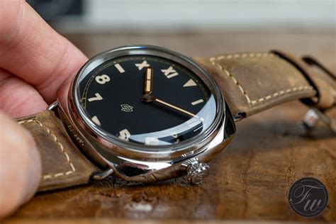 panerai dial material|pam00424.